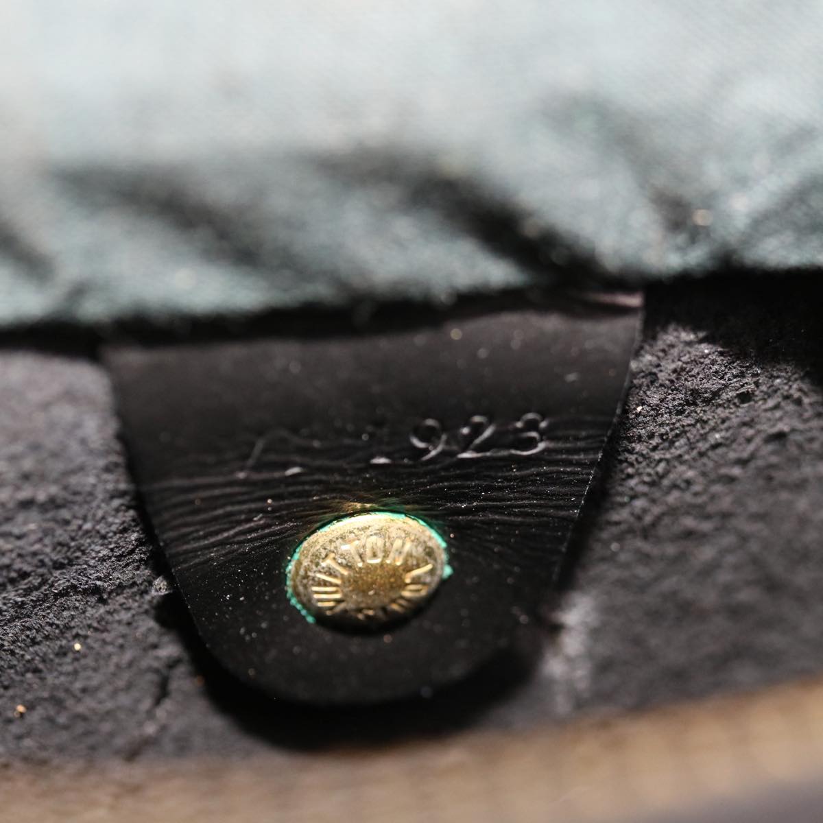 LOUIS VUITTON Speedy 25 Handbag