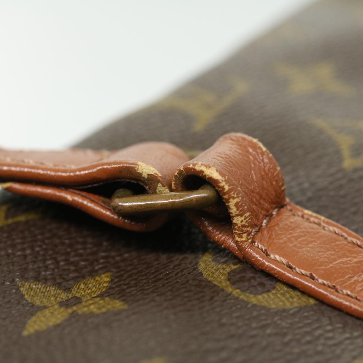 Louis Vuitton Papillon 30 Handbag