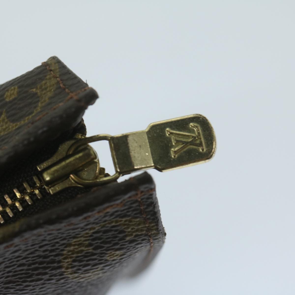 LOUIS VUITTON Trousse de Toilette Clutch Bag