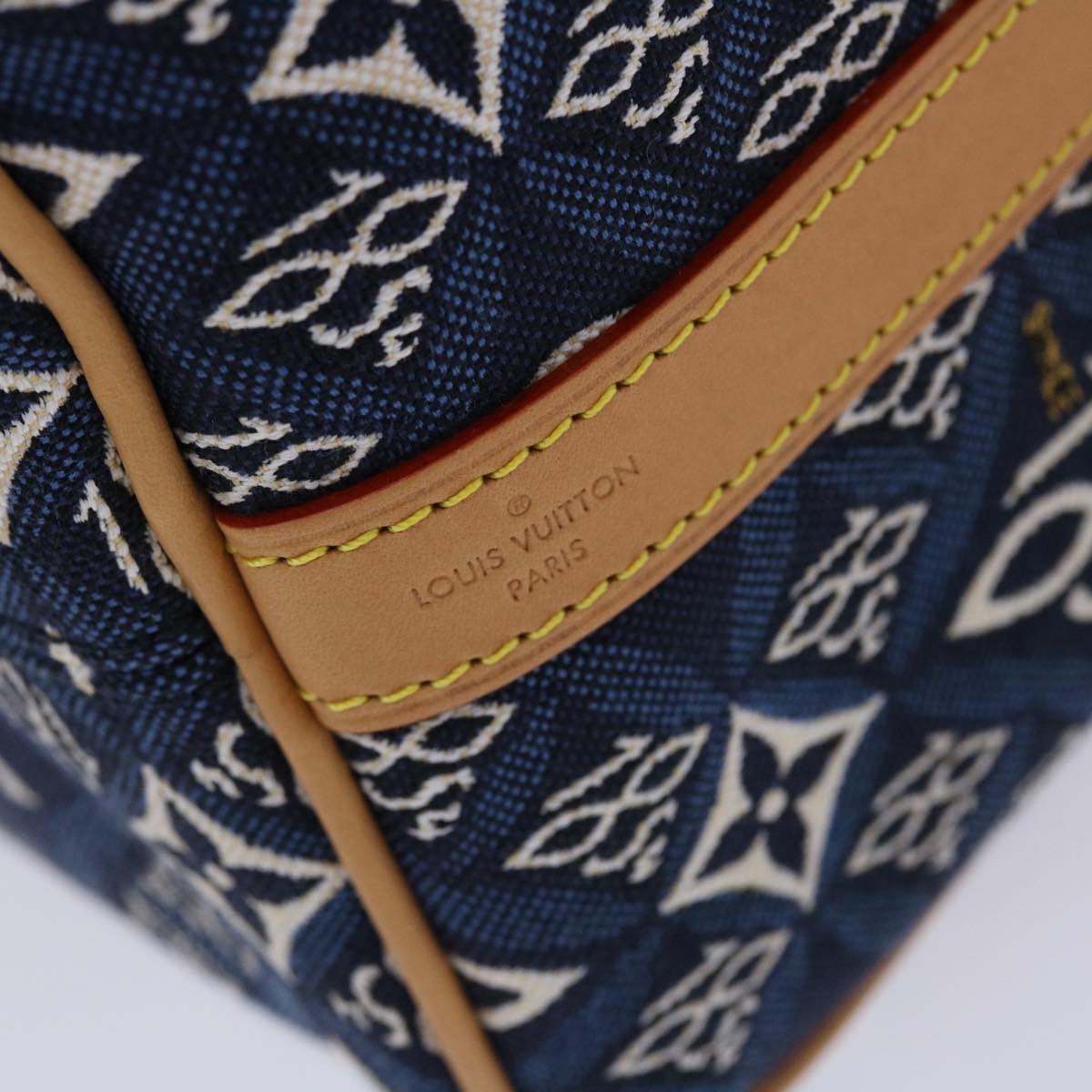 LOUIS VUITTON Speedy bandouliere 20 Handbag