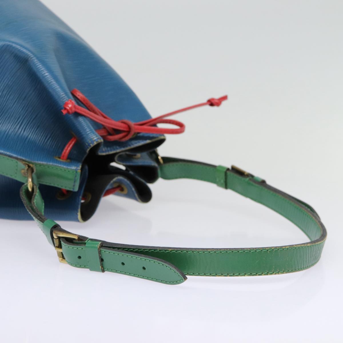 LOUIS VUITTON Noe Shoulder Bag