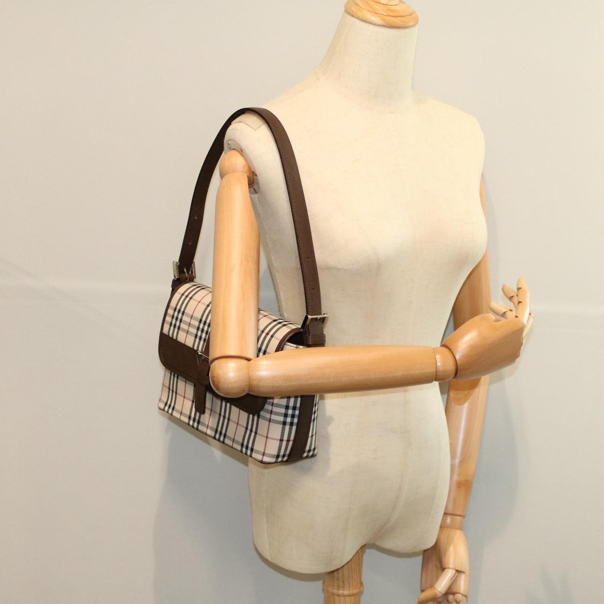 BURBERRY Nova Check Shoulder Bag