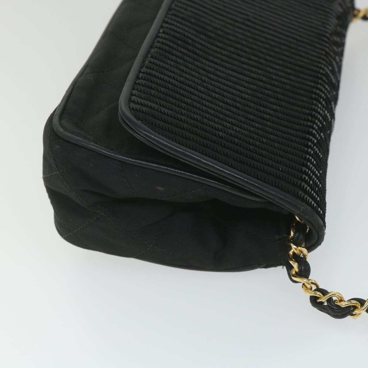CHANEL Shoulder Bag