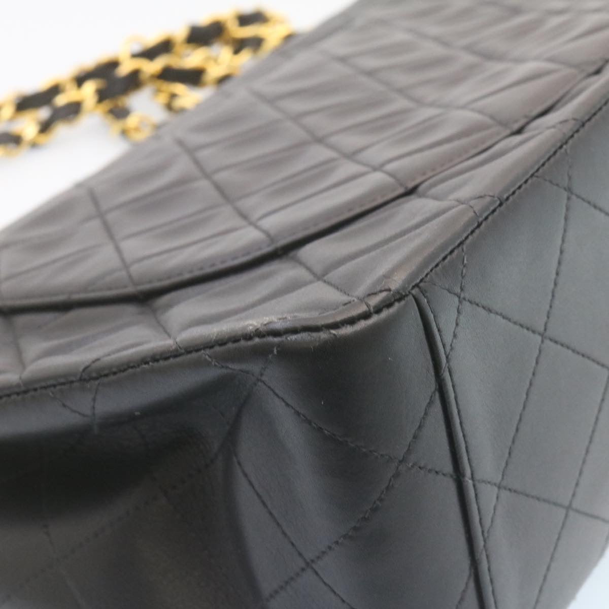 CHANEL Shoulder Bag