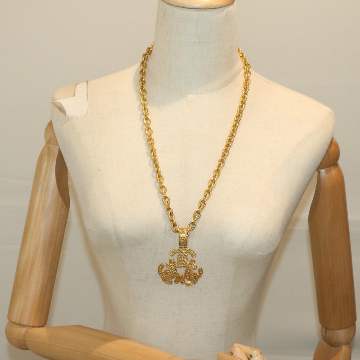 Top Quality Chanel Necklace