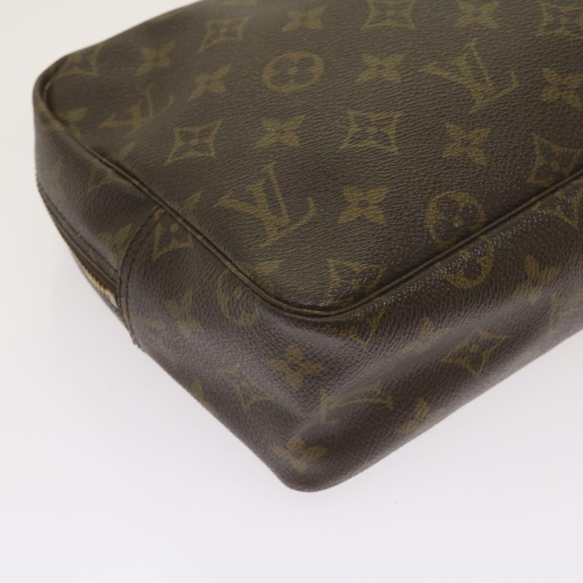 LOUIS VUITTON Trousse de Toilette Clutch Bag