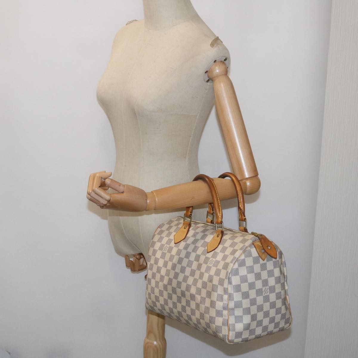 LOUIS VUITTON Speedy 30 Handbag