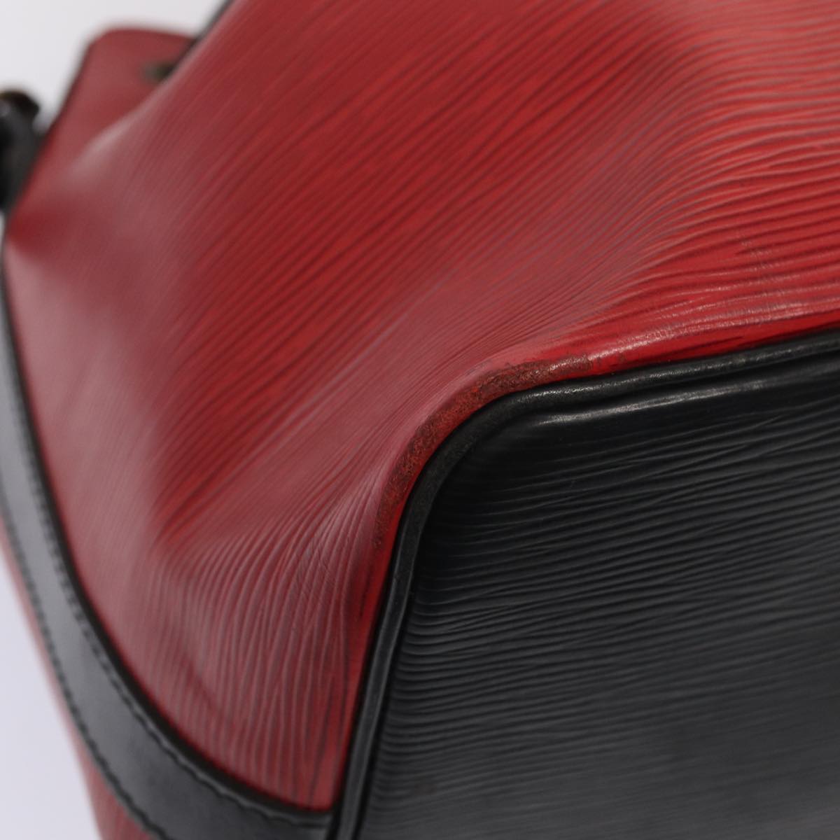 LOUIS VUITTON Petit Noe Shoulder Bag