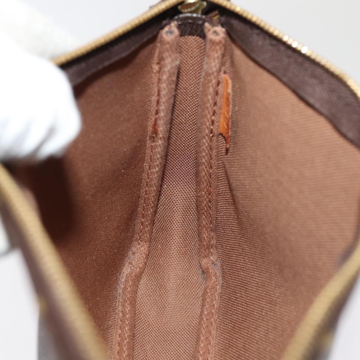 LOUIS VUITTON Pochette Accessoire Clutch Bag