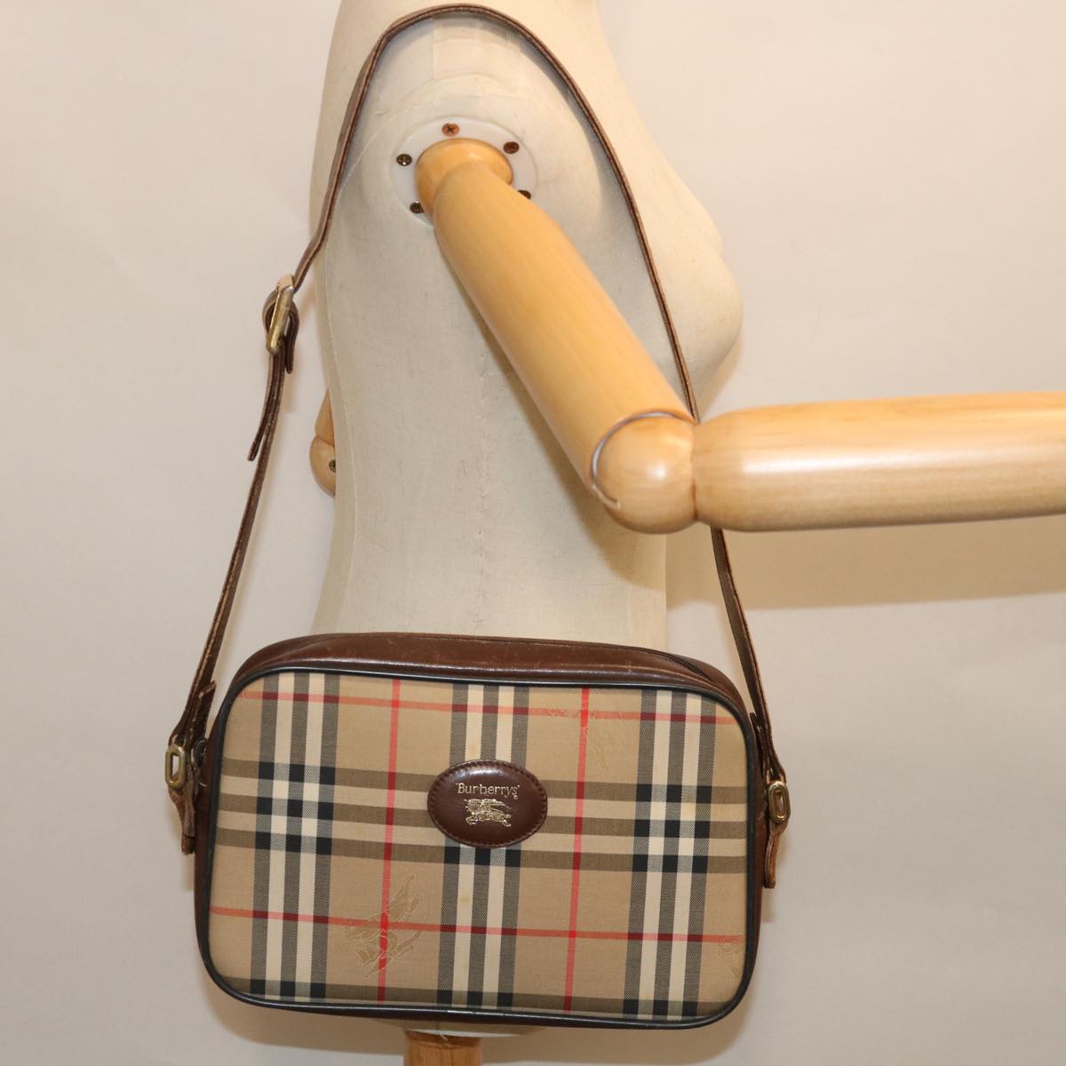 BURBERRY Nova Check Shoulder Bag