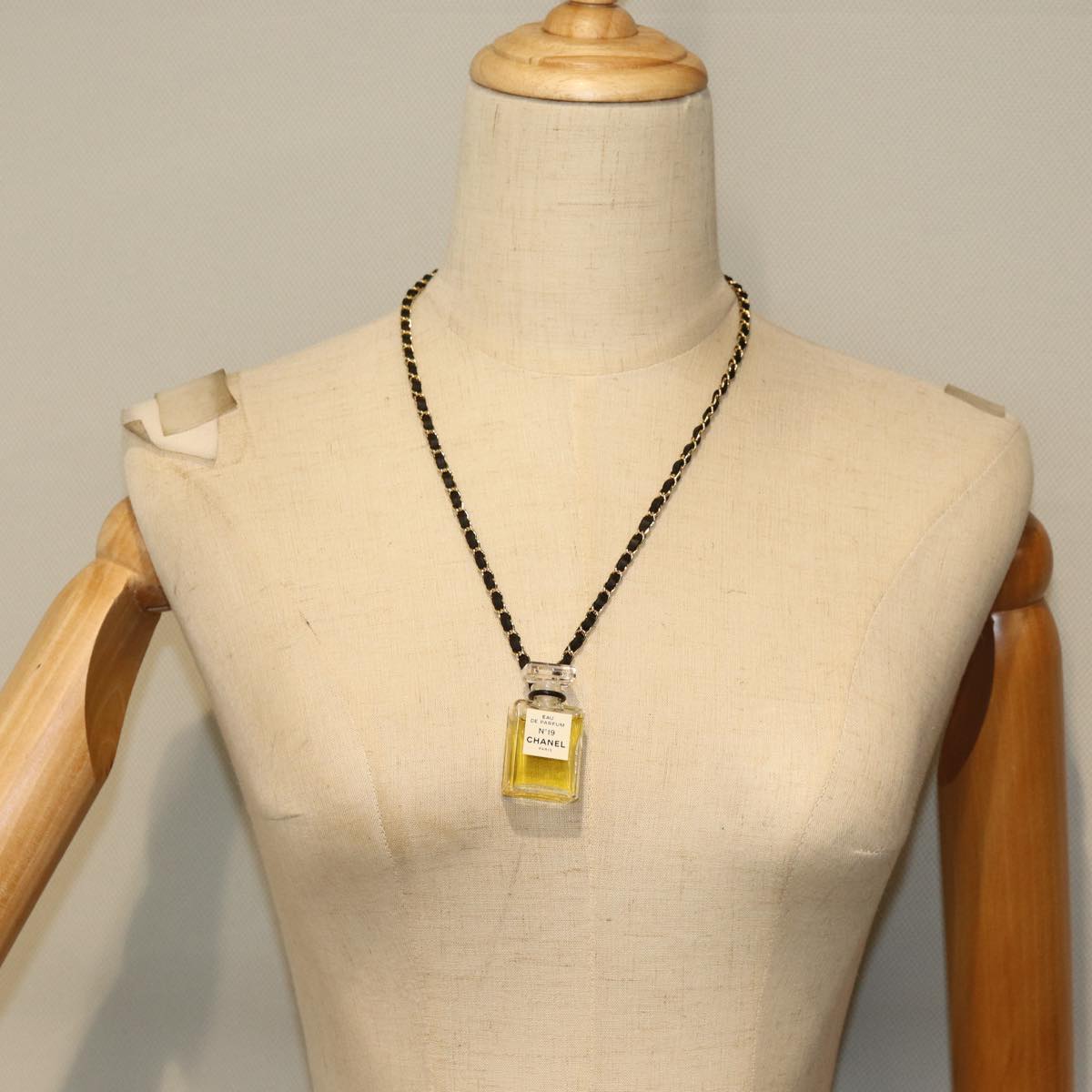 CHANEL Necklace