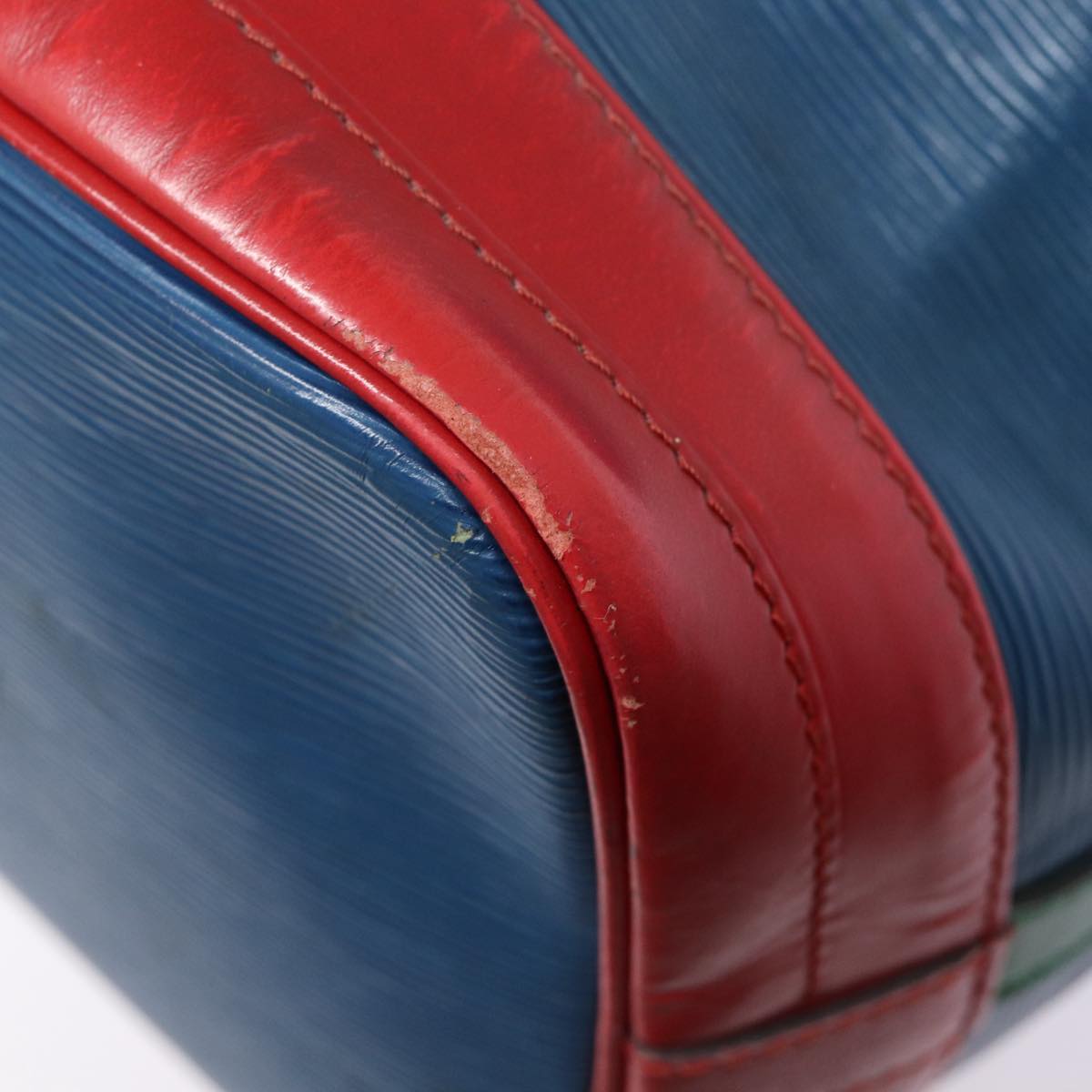 LOUIS VUITTON Noe Shoulder Bag