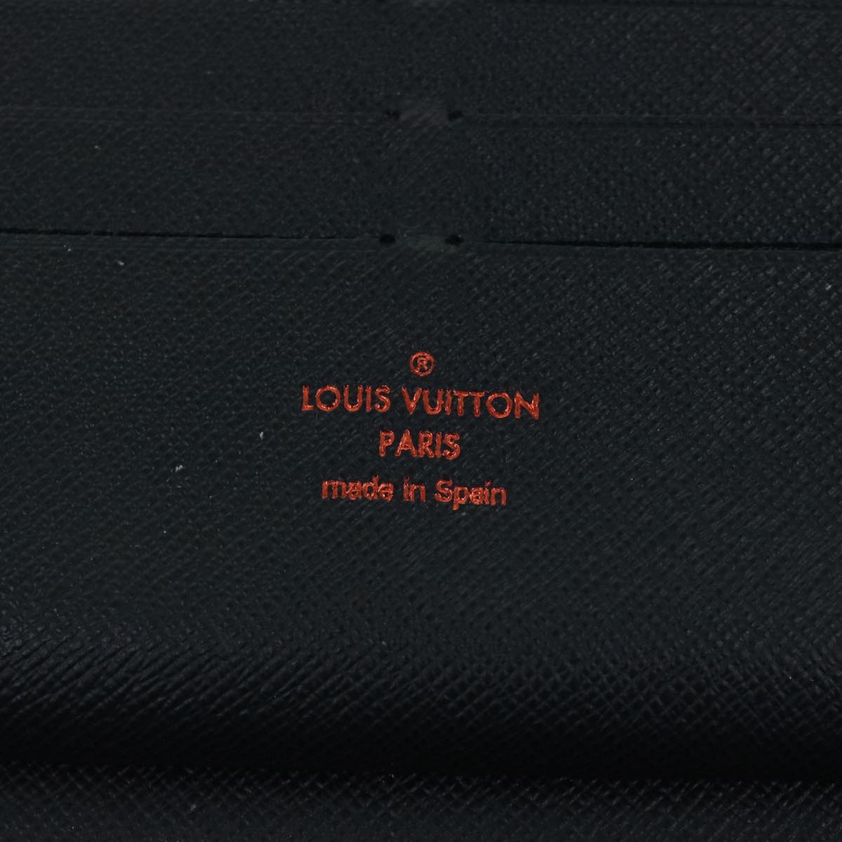 LOUIS VUITTON Zippy organizer Wallet
