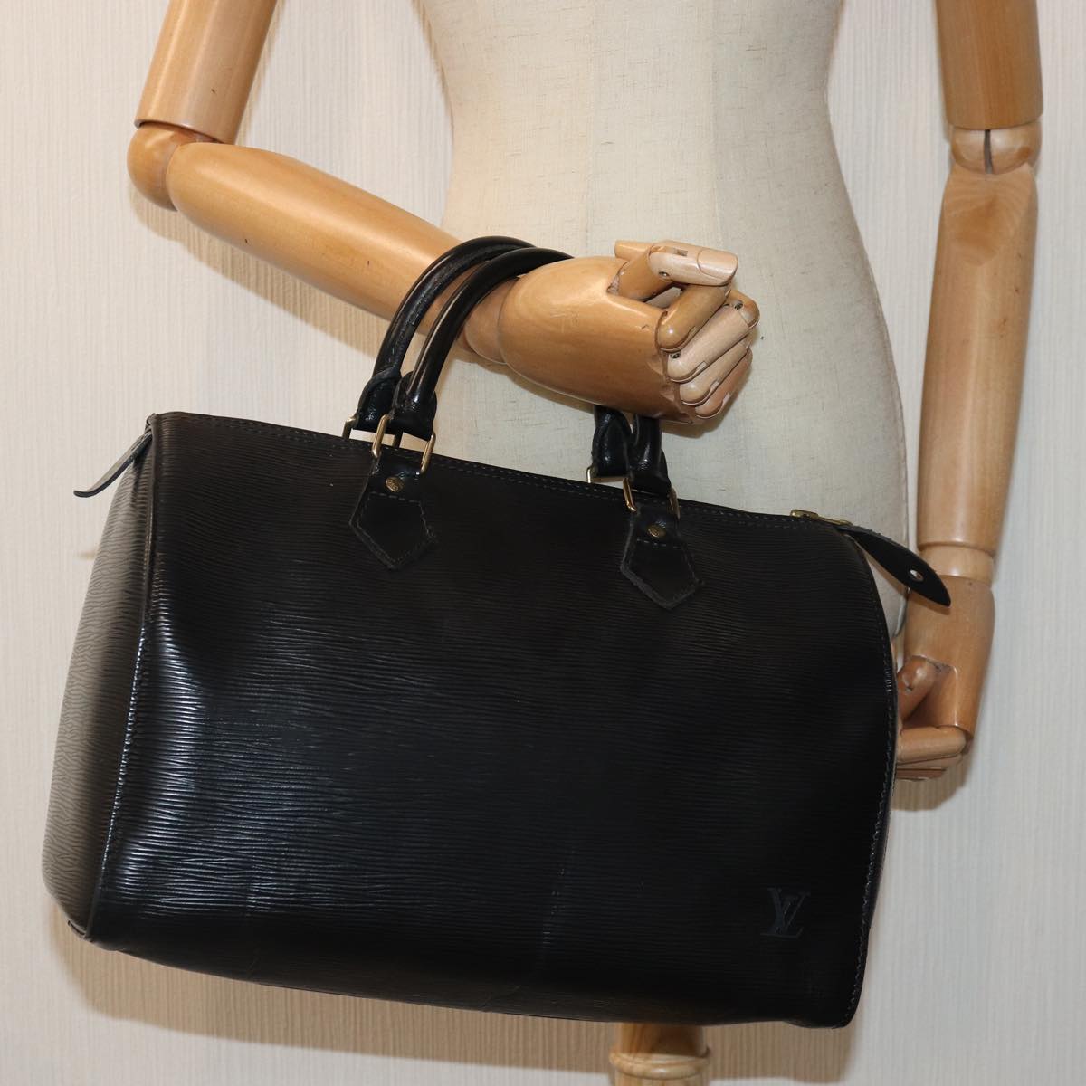 LOUIS VUITTON Speedy 30 Handbag