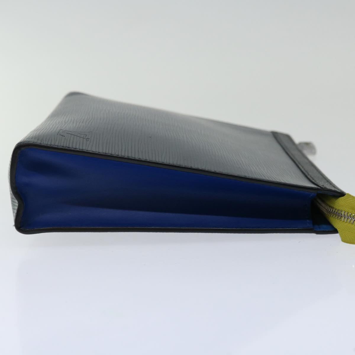 LOUIS VUITTON Pochette voyage Clutch Bag