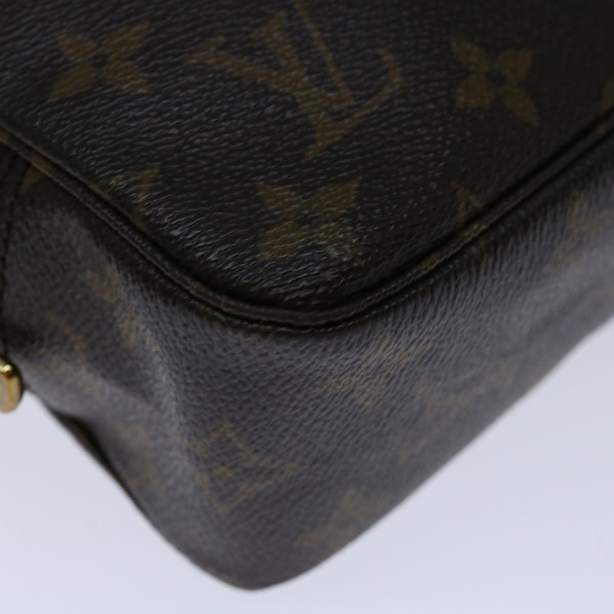 LOUIS VUITTON Trousse de Toilette Clutch Bag