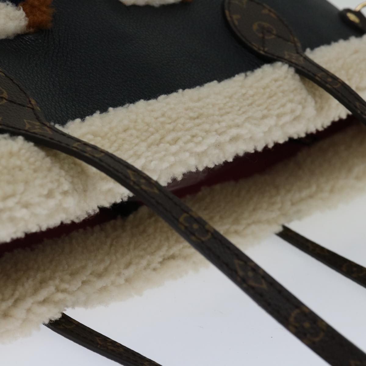 LOUIS VUITTON Neverfull MM Tote