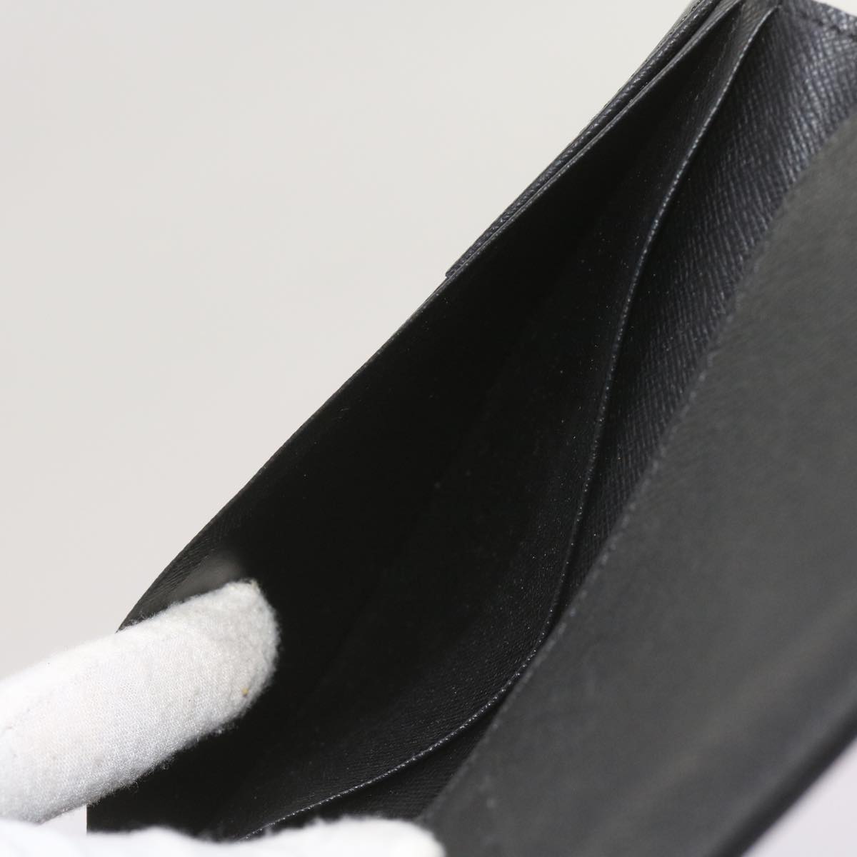LOUIS VUITTON Portefeuille Brazza Wallet