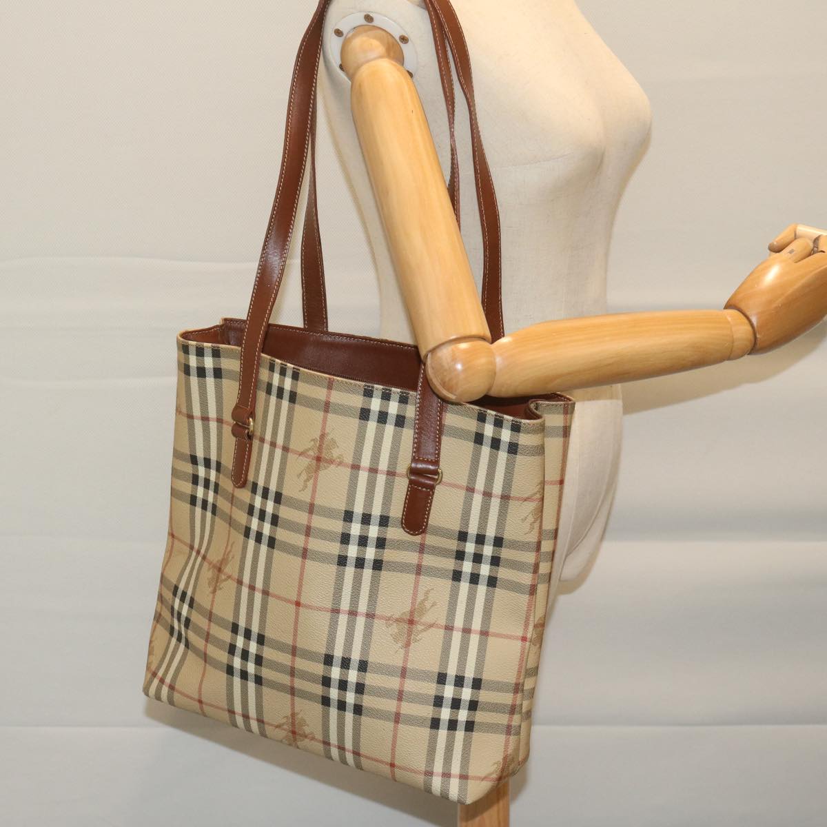 BURBERRY Nova Check Shoulder Bag