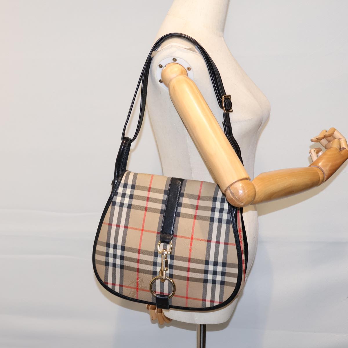 BURBERRY Nova Check Shoulder Bag