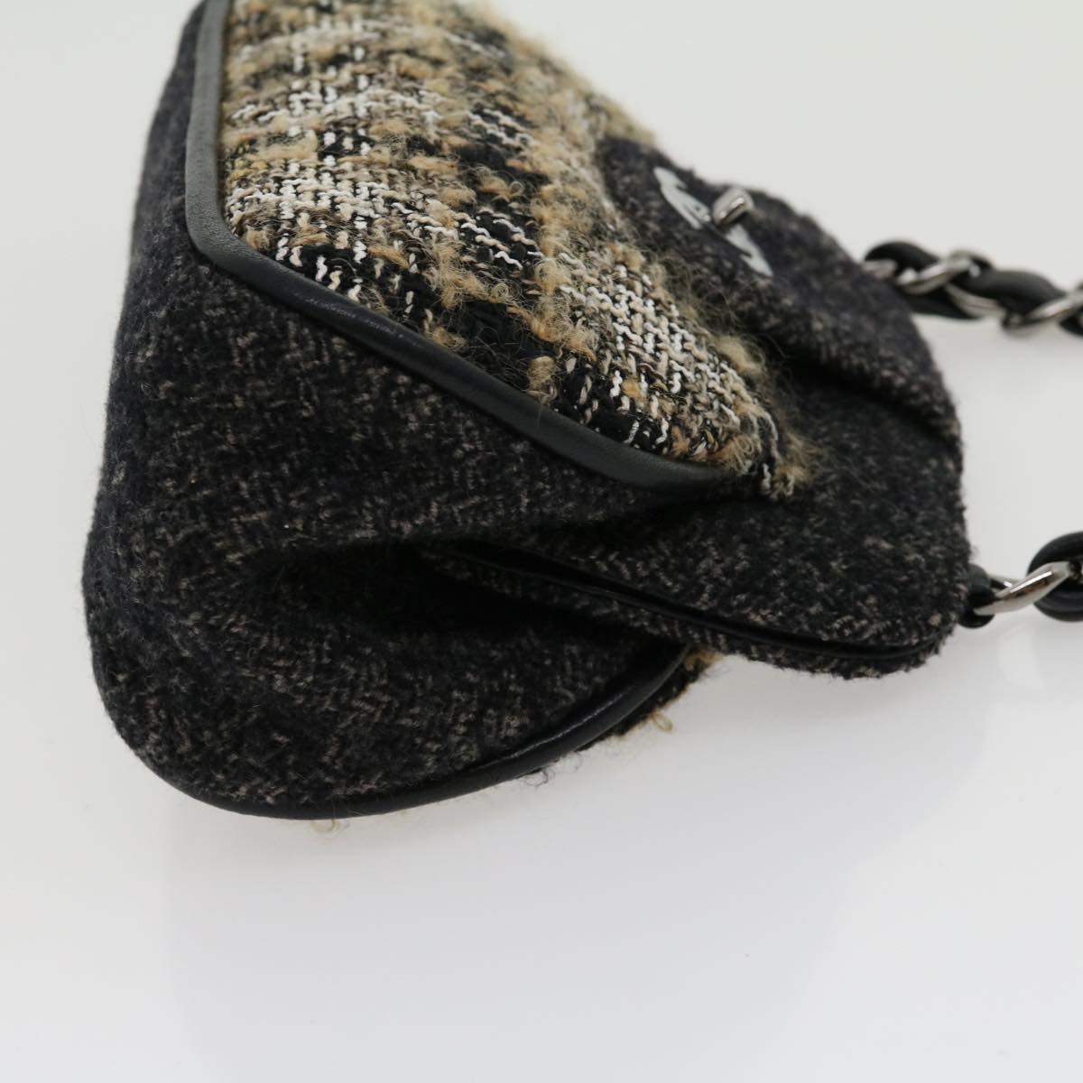 CHANEL Shoulder Bag