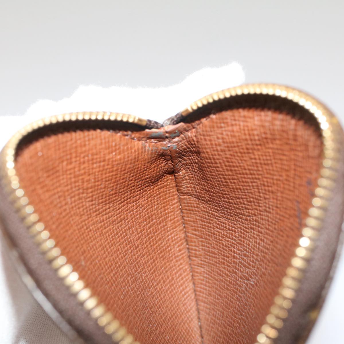 LOUIS VUITTON Porte Monnaie Rond Wallet
