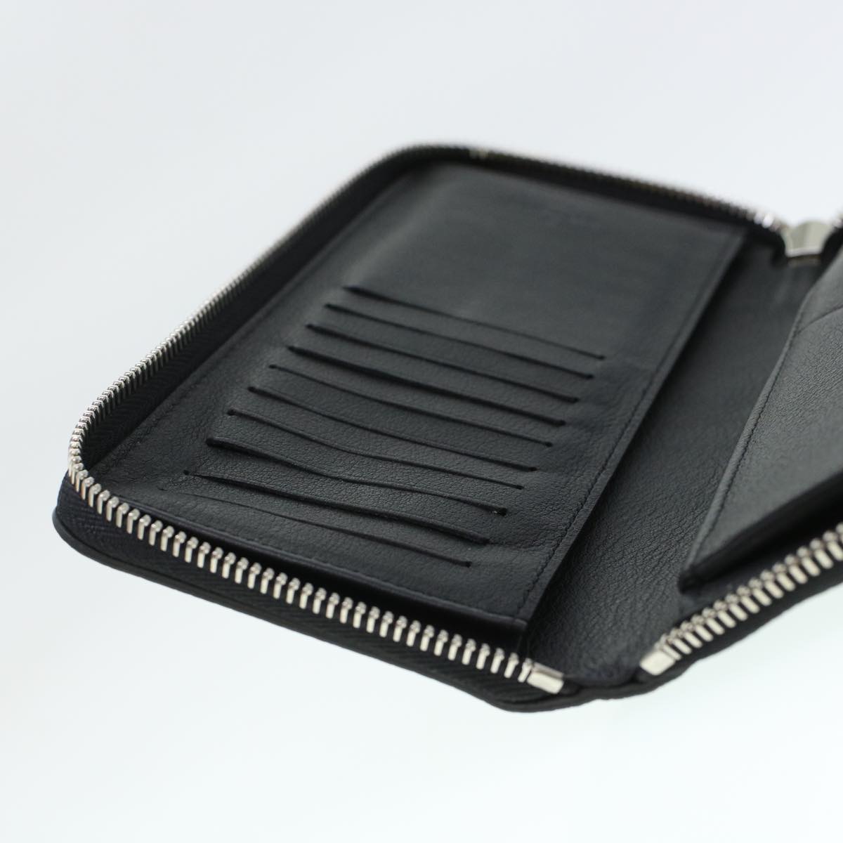 LOUIS VUITTON Zippy Wallet Vertical
