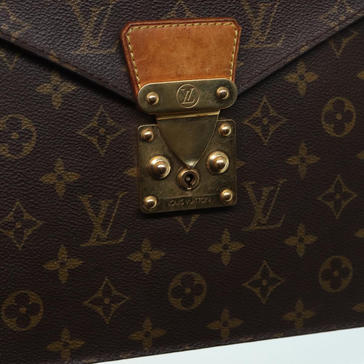 LOUIS VUITTON Serviette Conseiller Briefcases & Attaches