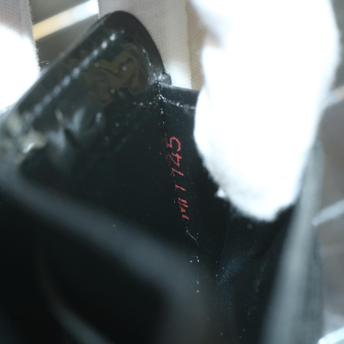 LOUIS VUITTON Sarah Wallet