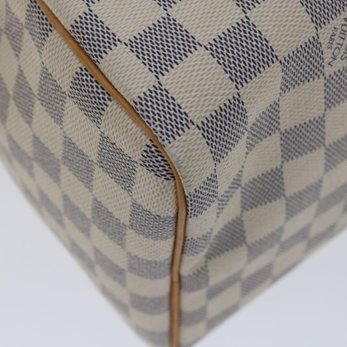 LOUIS VUITTON Speedy 30 Handbag