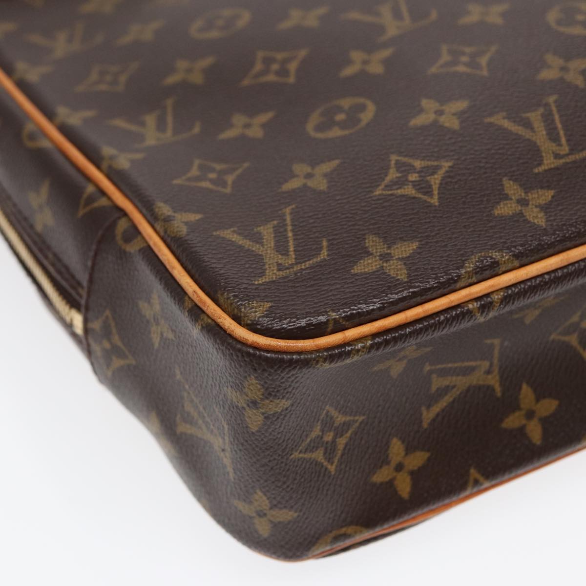 LOUIS VUITTON Porte Documents Briefcases & Attaches