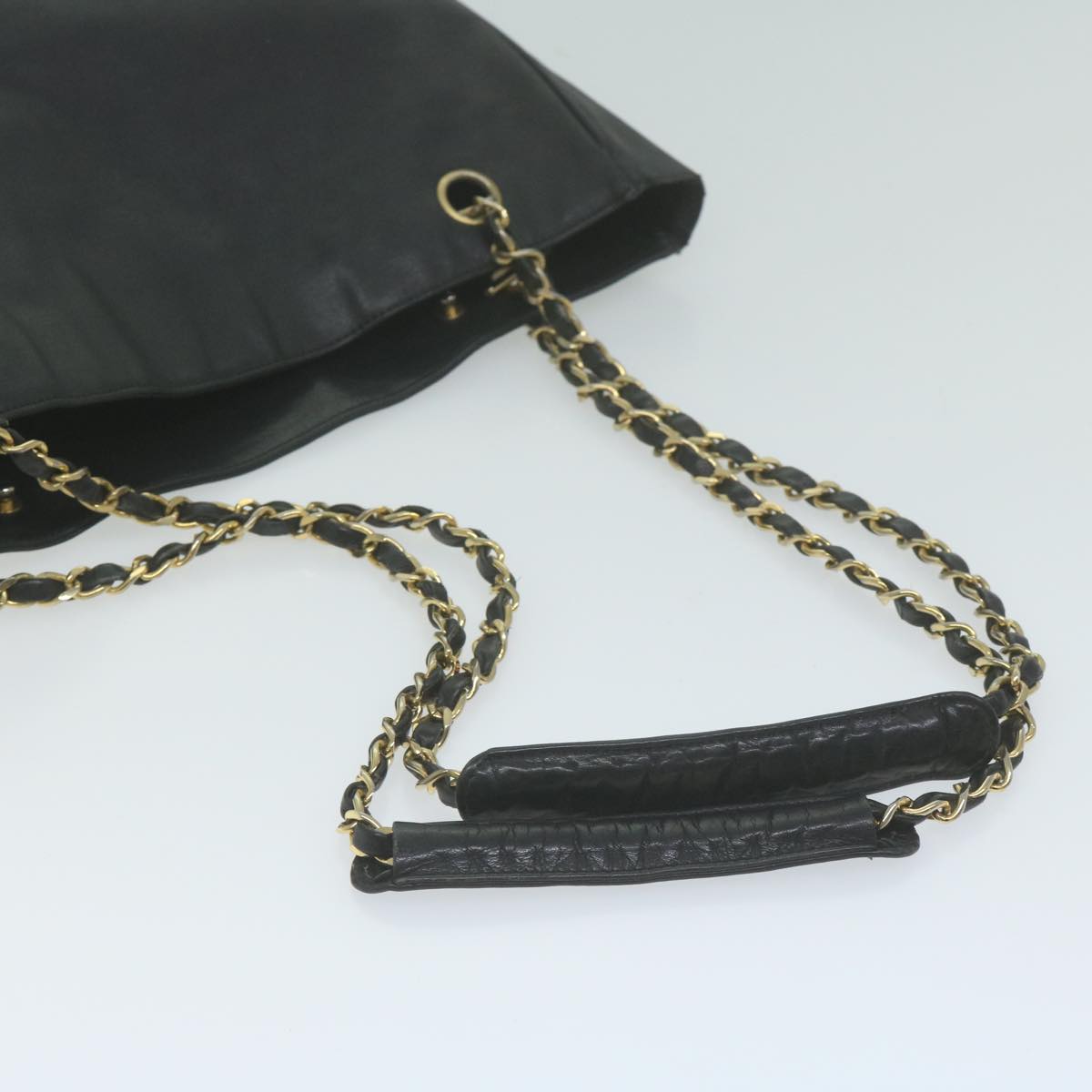 CHANEL Shopping Shoulder Bag