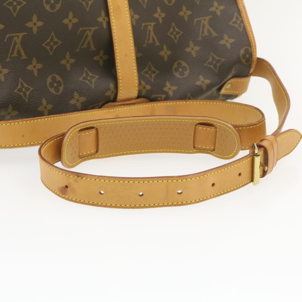 Louis Vuitton Saumur 35 Shoulder Bag