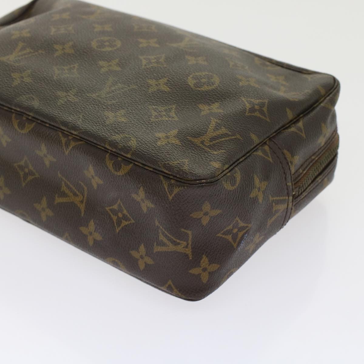 LOUIS VUITTON Trousse de Toilette Clutch Bag