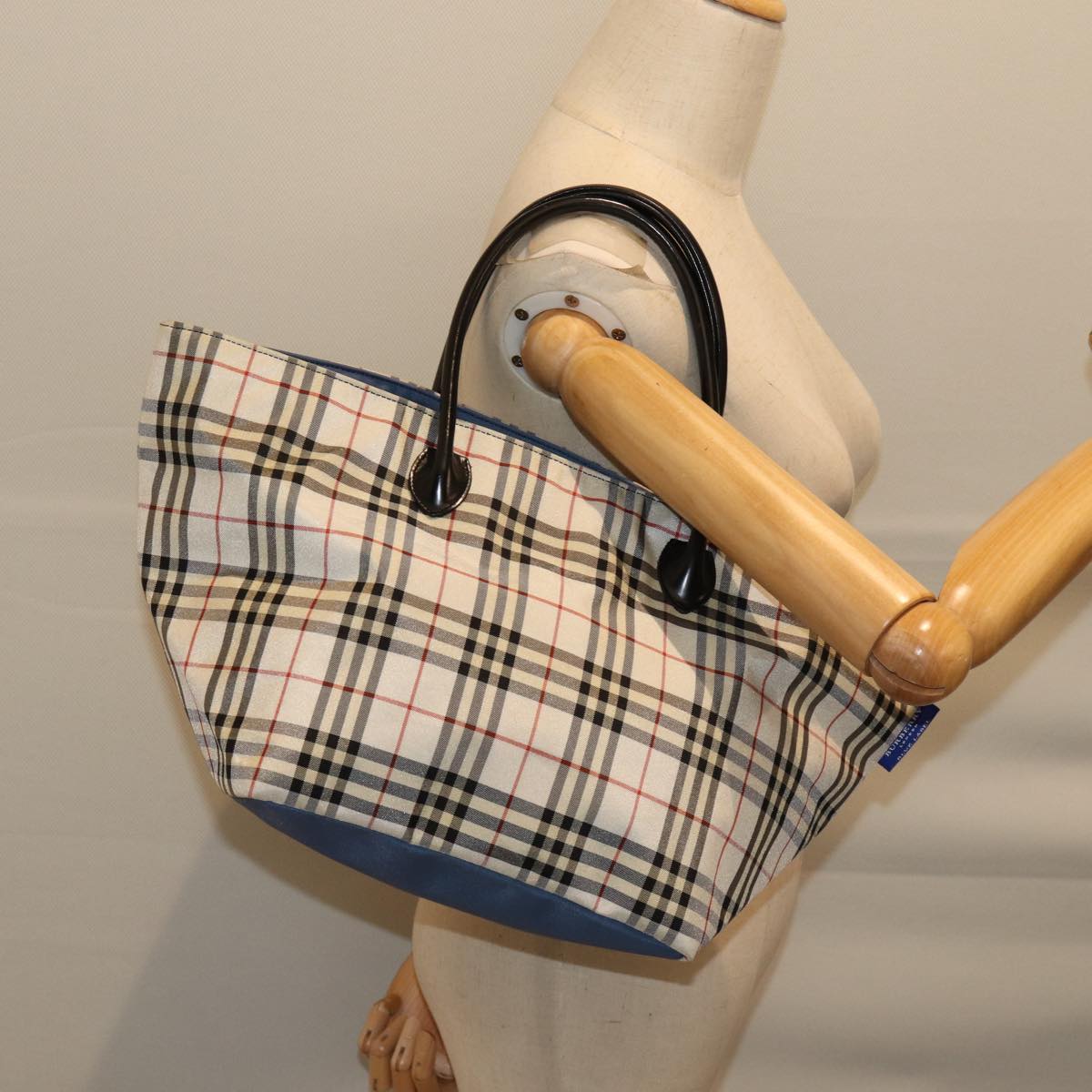 BURBERRY Nova Check Tote