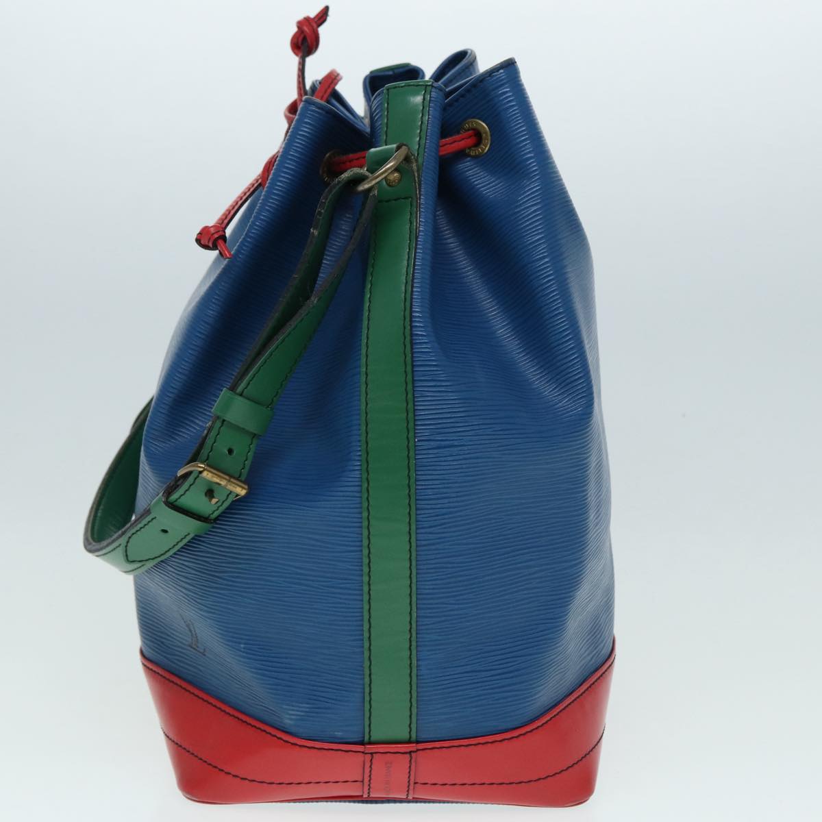 LOUIS VUITTON Noe Shoulder Bag