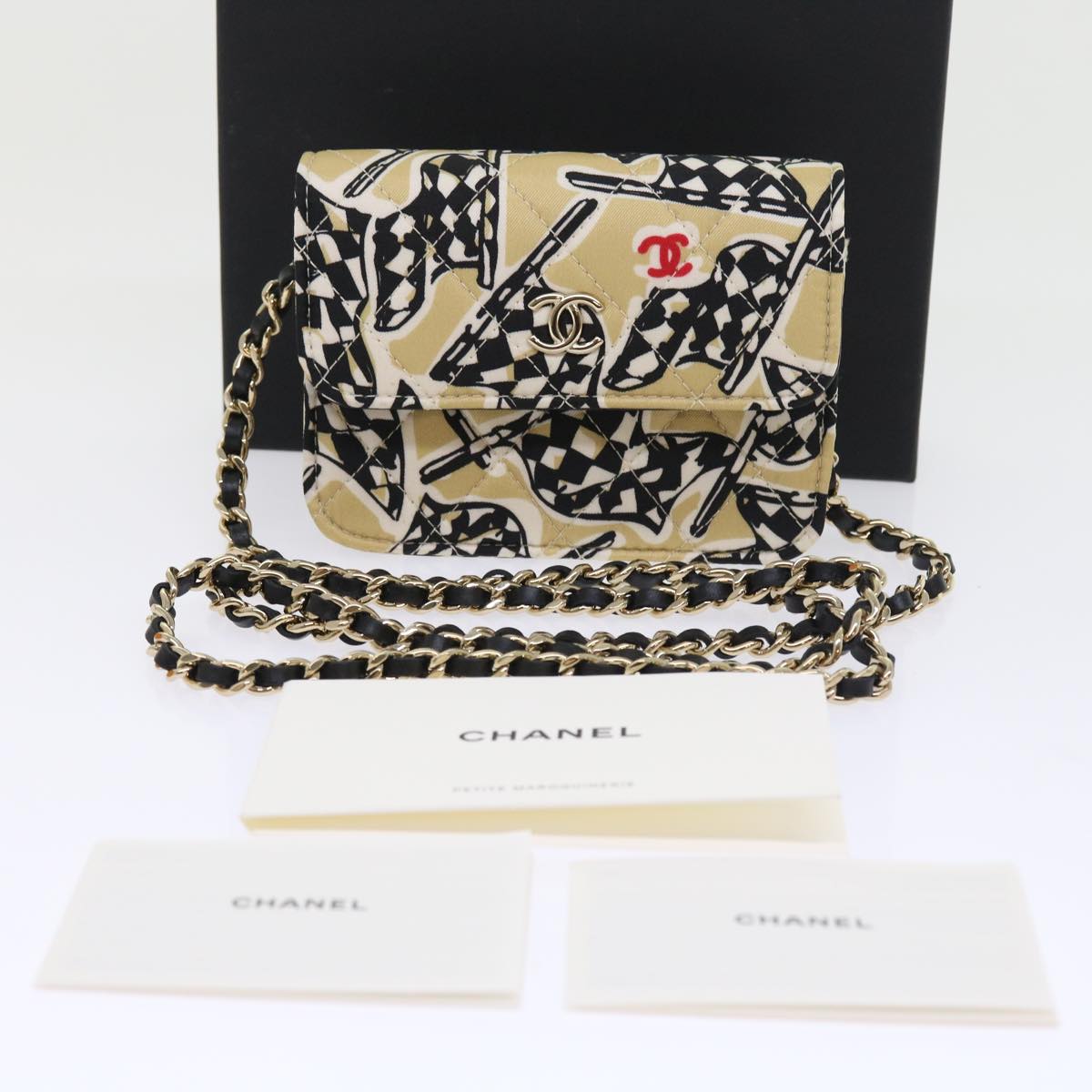 CHANEL Shoulder Bag
