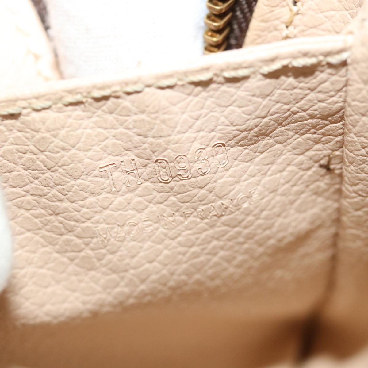 LOUIS VUITTON Trousse de Toilette Clutch Bag