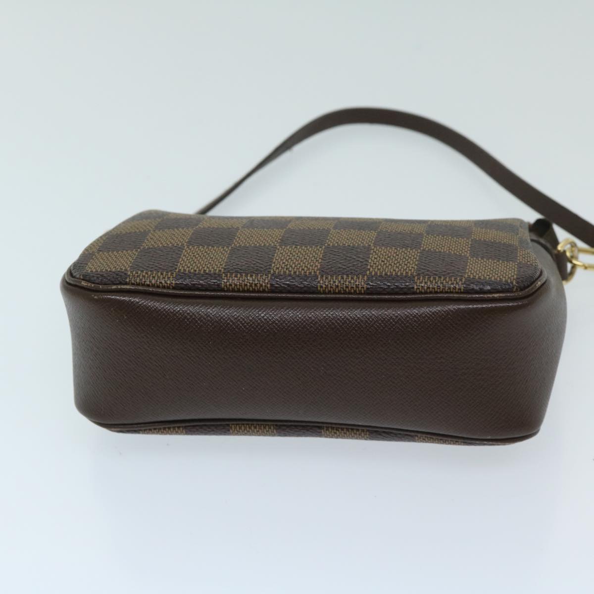 LOUIS VUITTON Trousse makeup Clutch Bag
