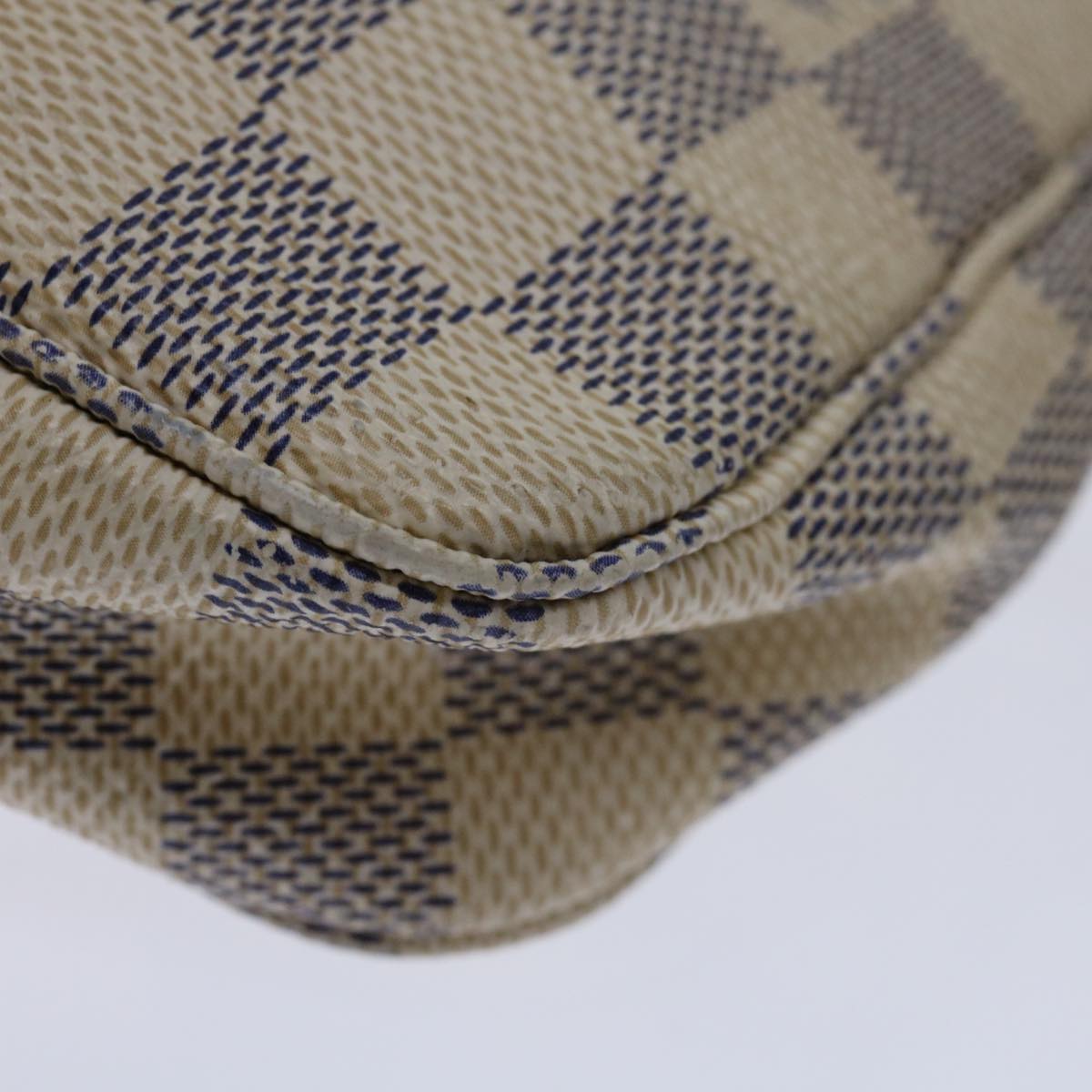 LOUIS VUITTON Pochette Accessoire Clutch Bag