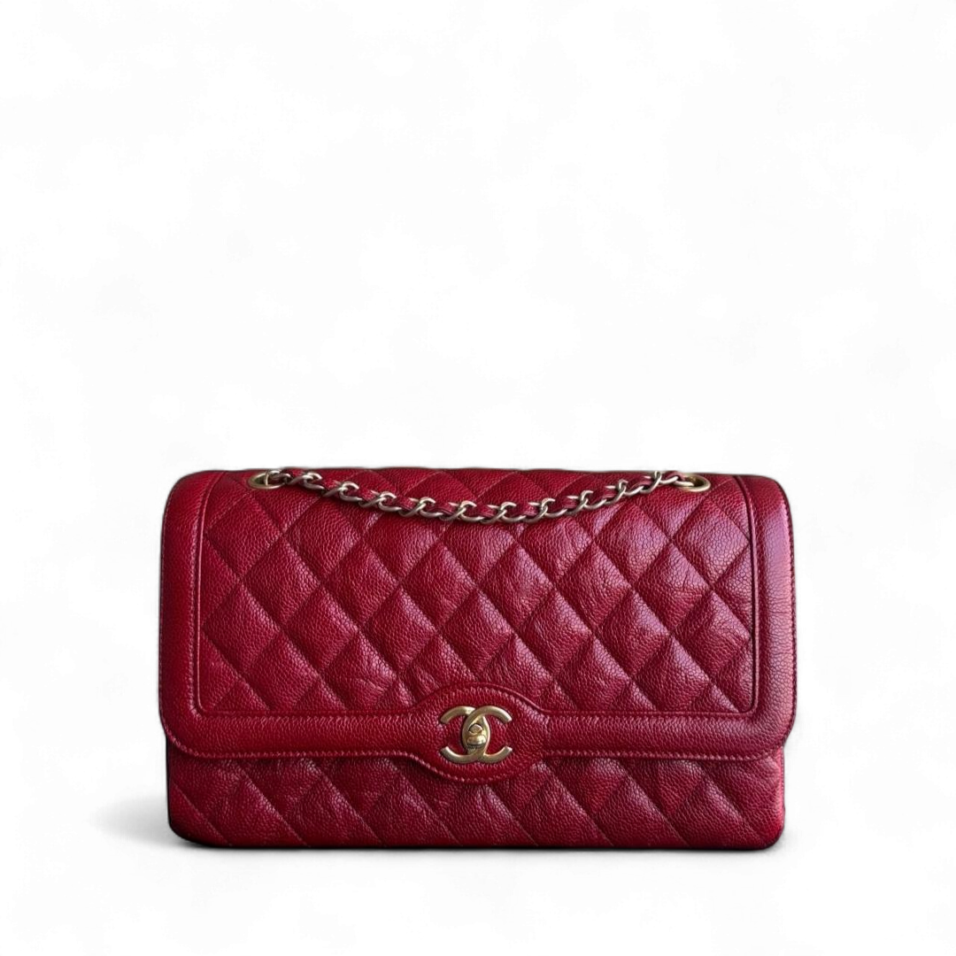 Chanel Seasonal Two-tone Flap - Caviar Quilted Grained Calfskin Red Gold Hardware Series 21