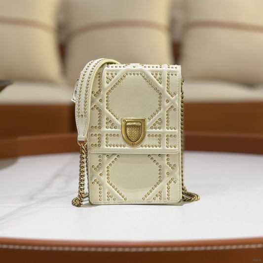 DIOR DIORAMA WHITE BAG