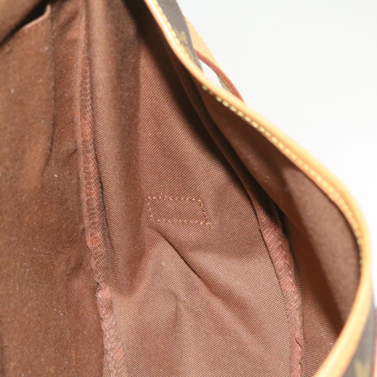 Louis Vuitton Saumur 35 Shoulder Bag