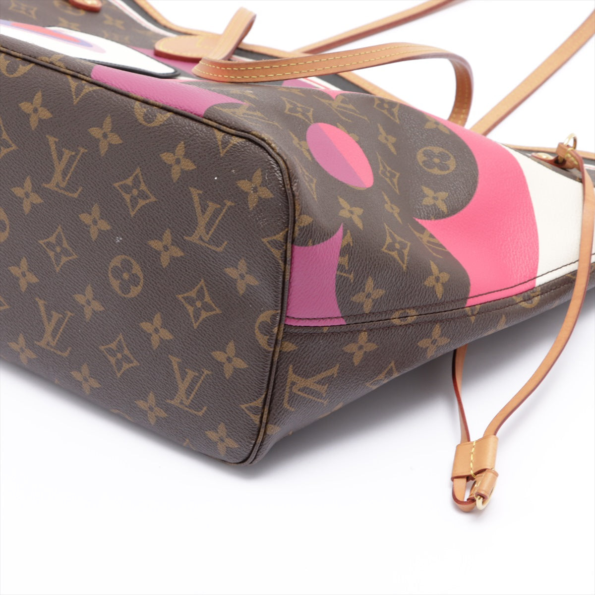 Louis Vuitton Neverfull Handbag
