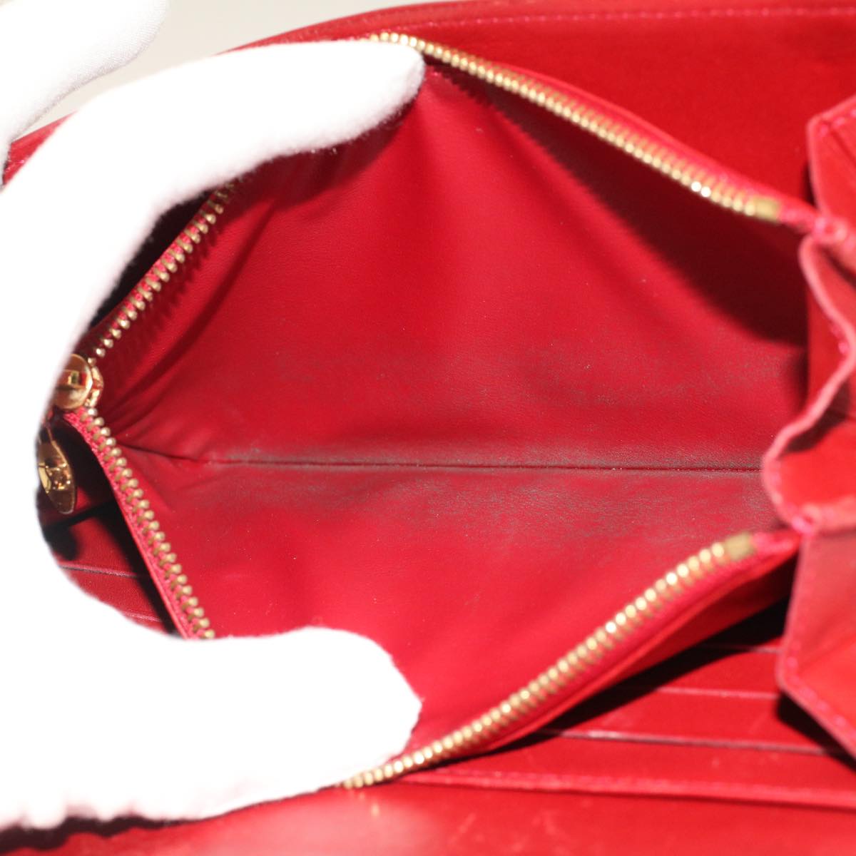 LOUIS VUITTON Sarah Wallet