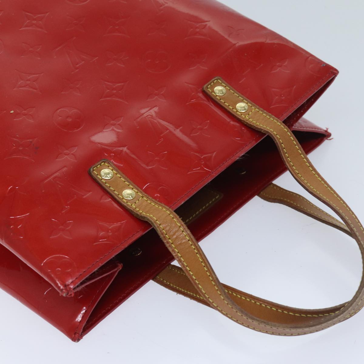 LOUIS VUITTON Reade Handbag
