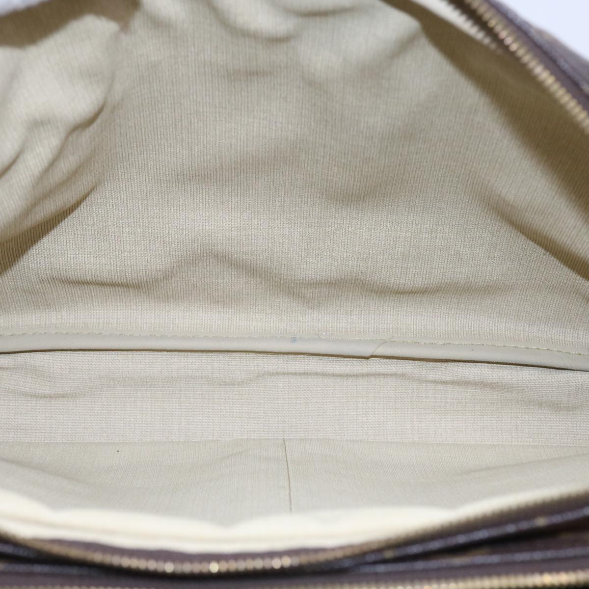 LOUIS VUITTON Reporter Shoulder Bag