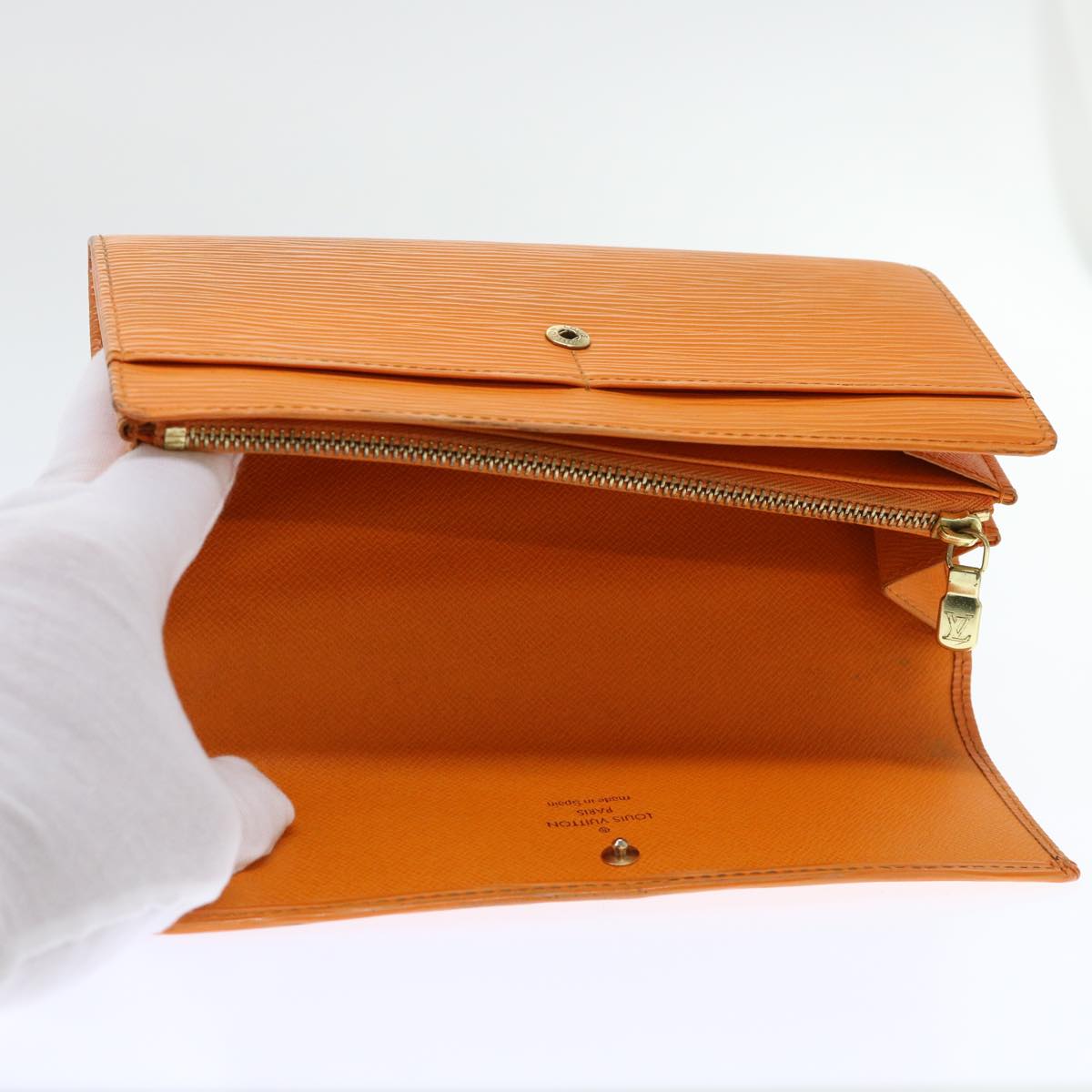 LOUIS VUITTON Sarah Wallet