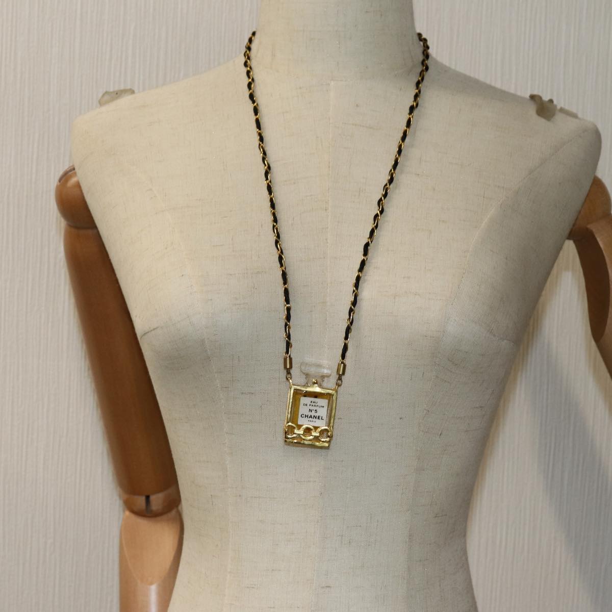 CHANEL Numero 5 Necklace