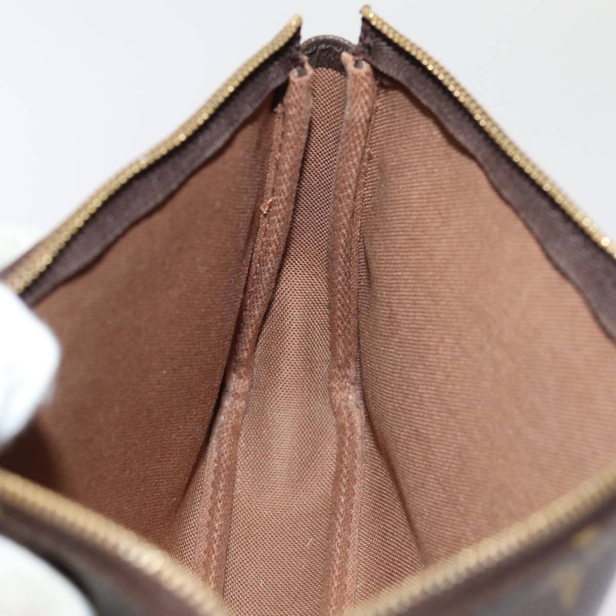 LOUIS VUITTON Pochette Accessoire Clutch Bag